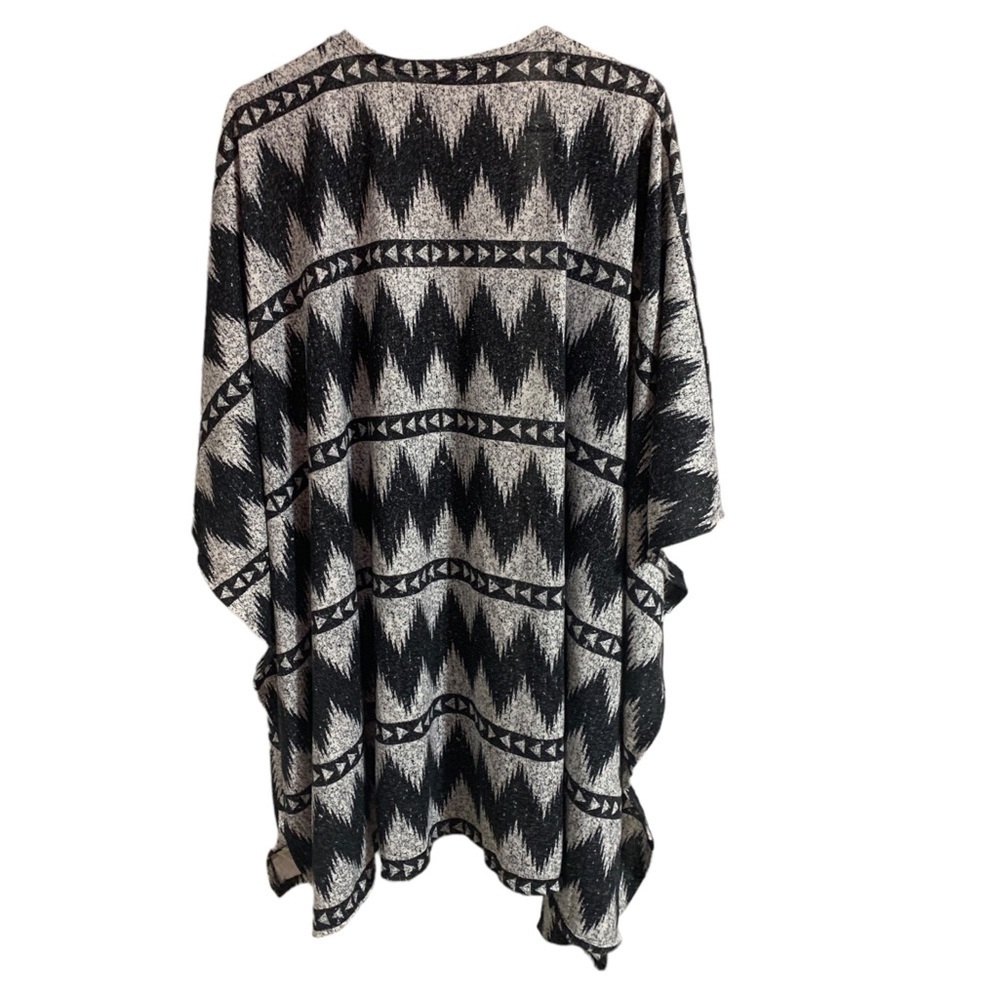 NWT Lularoe Savannah Kaftan wrap sweater